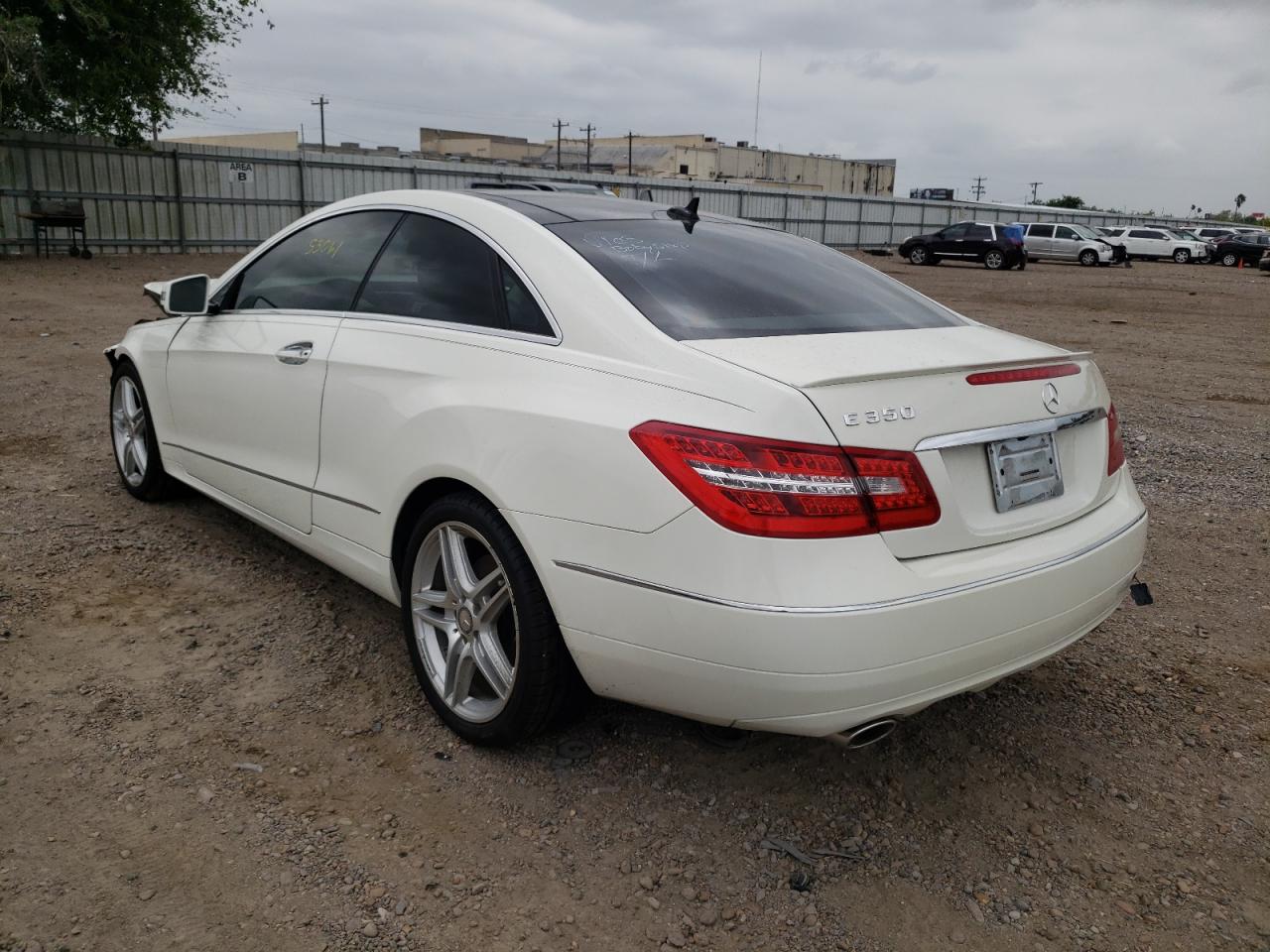 Photo 3 from auction – 2011 MERCEDES-BENZ E 350 with VIN WDDKJ5GB7BF081689