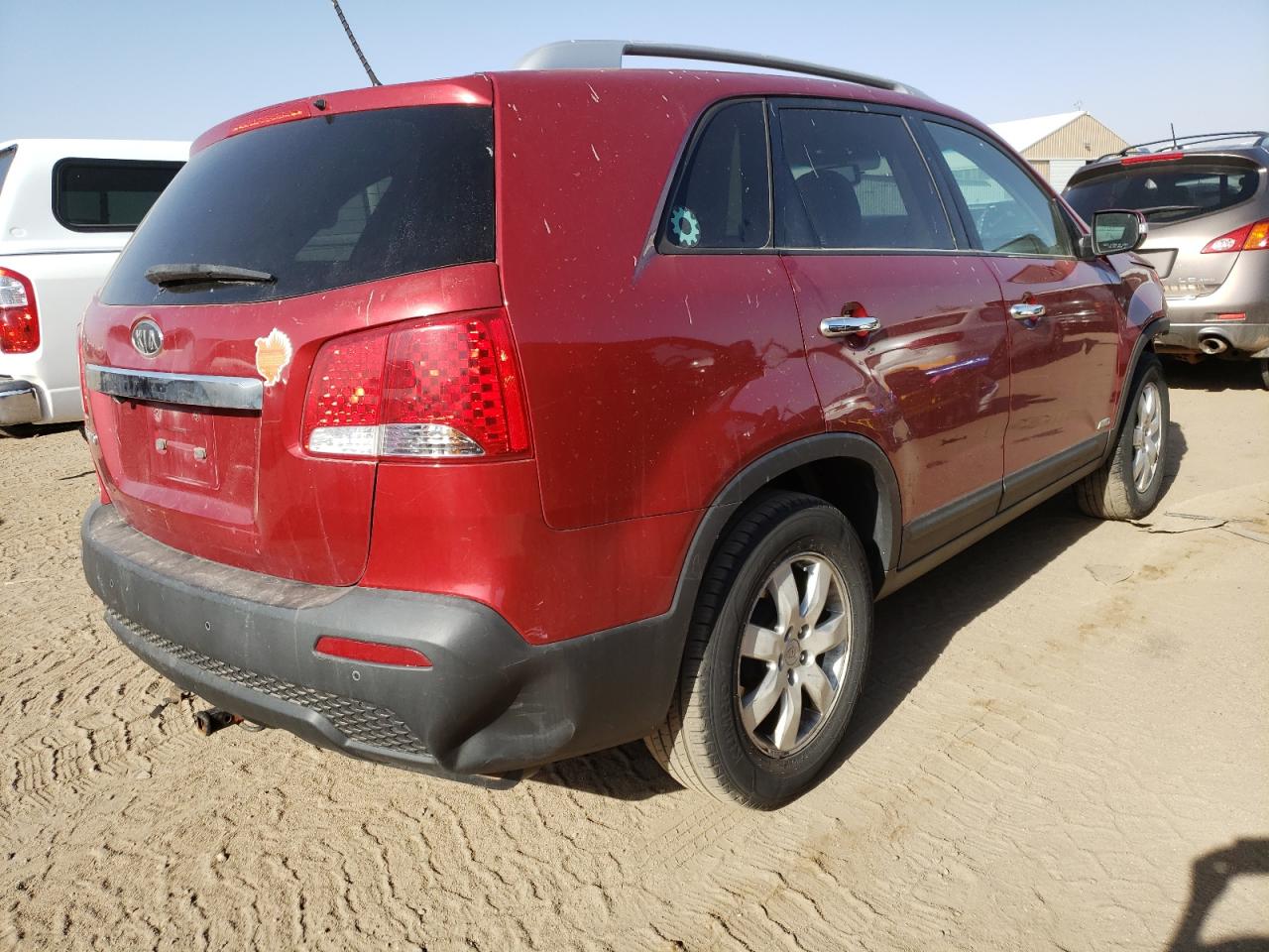 Photo 4 from auction – 2011 KIA SORENTO BA with VIN 5XYKTDA1XBG054031