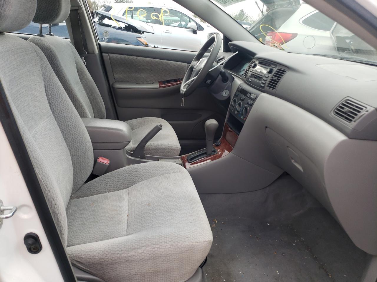 Photo 5 from auction – 2004 TOYOTA COROLLA CE with VIN JTDBR32E442044053