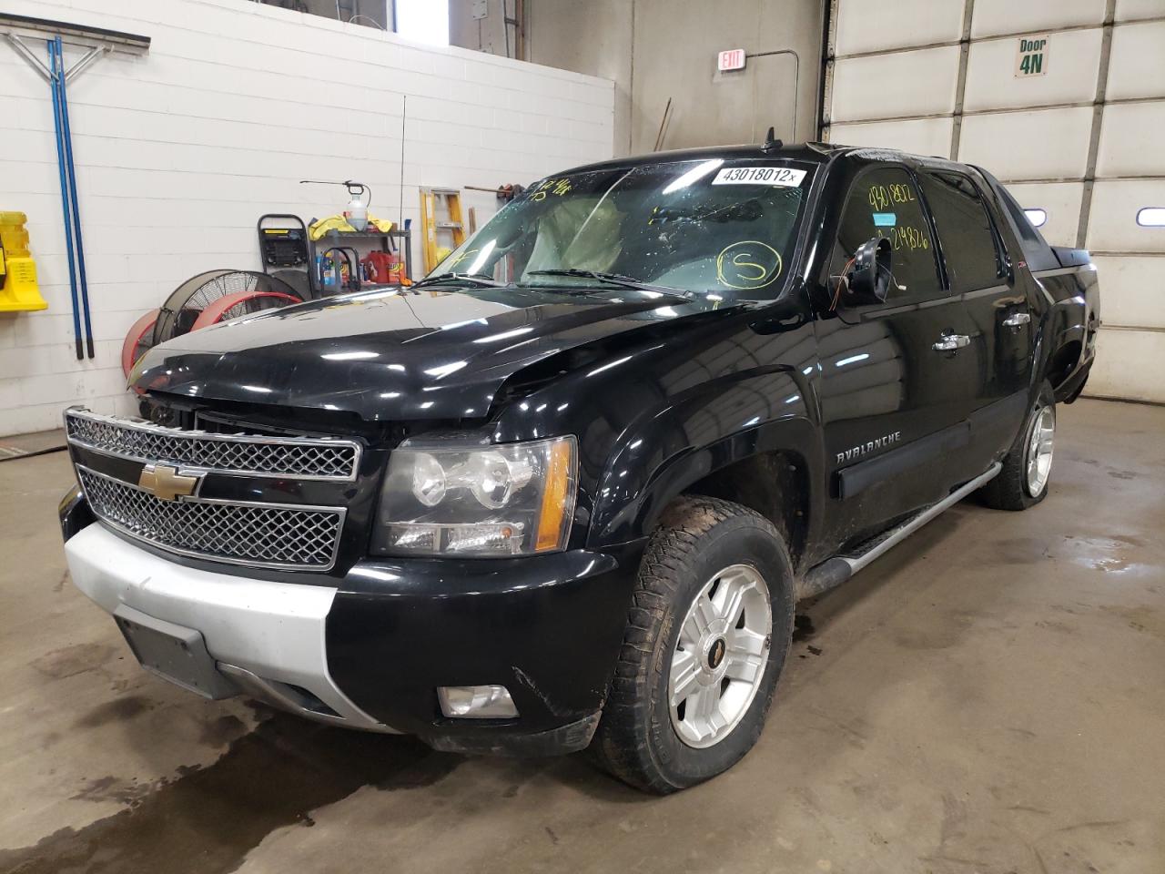 Photo 2 from auction – 2011 CHEVROLET AVALANCHE with VIN 3GNTKFE31BG401382