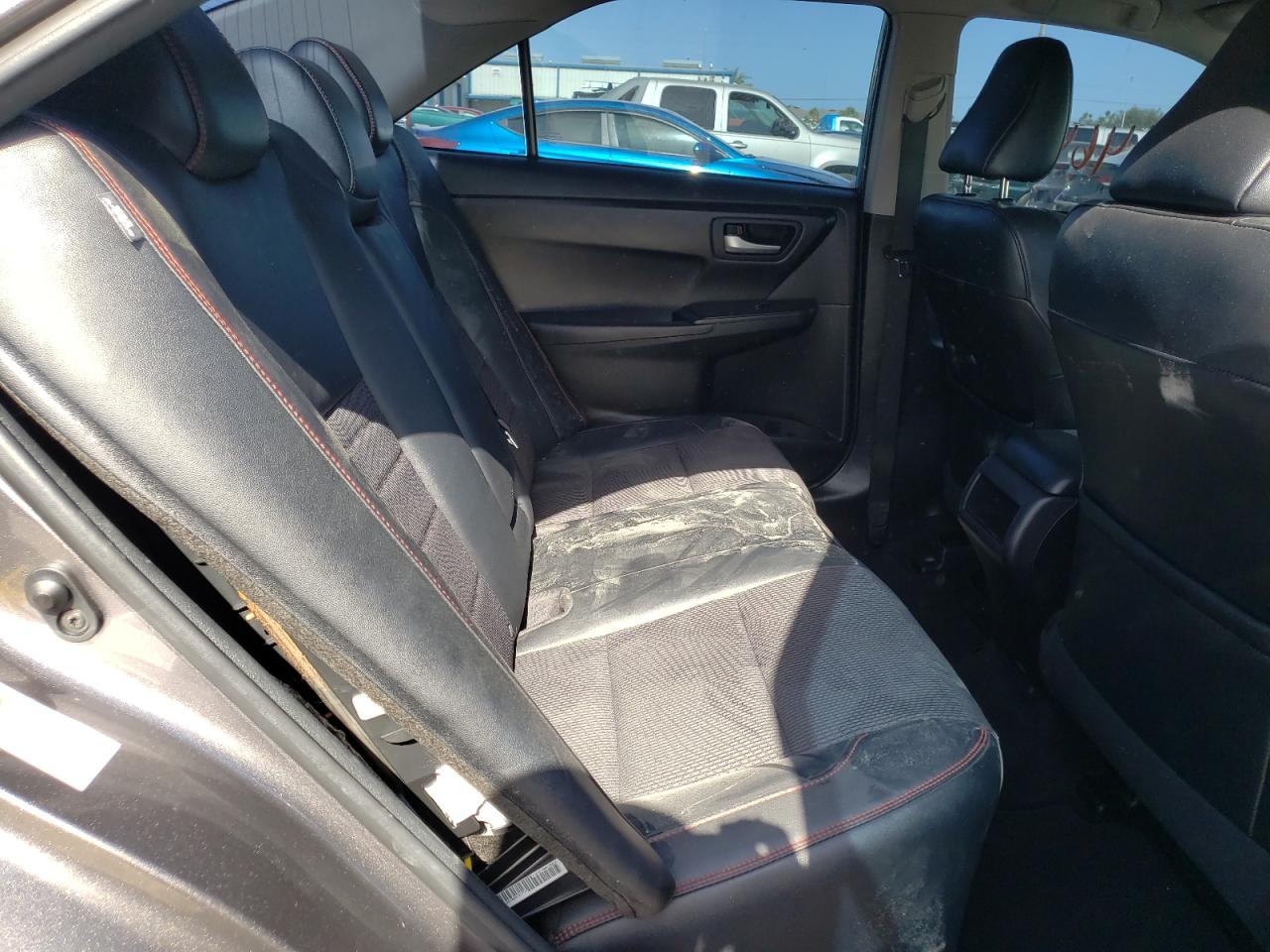Photo 6 from auction – 2017 TOYOTA CAMRY with VIN 4T1BF1FK1HU654821