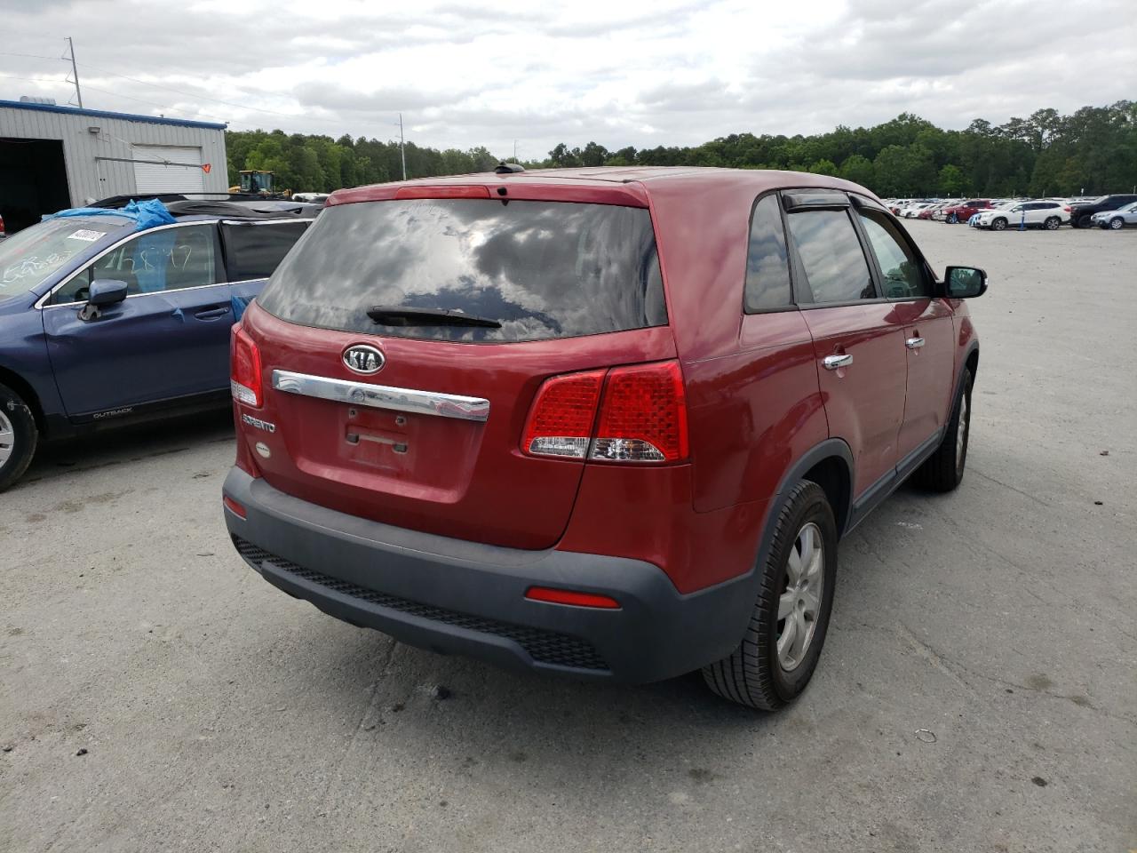 Photo 4 from auction – 2011 KIA SORENTO BA with VIN 5XYKT3A13BG039249