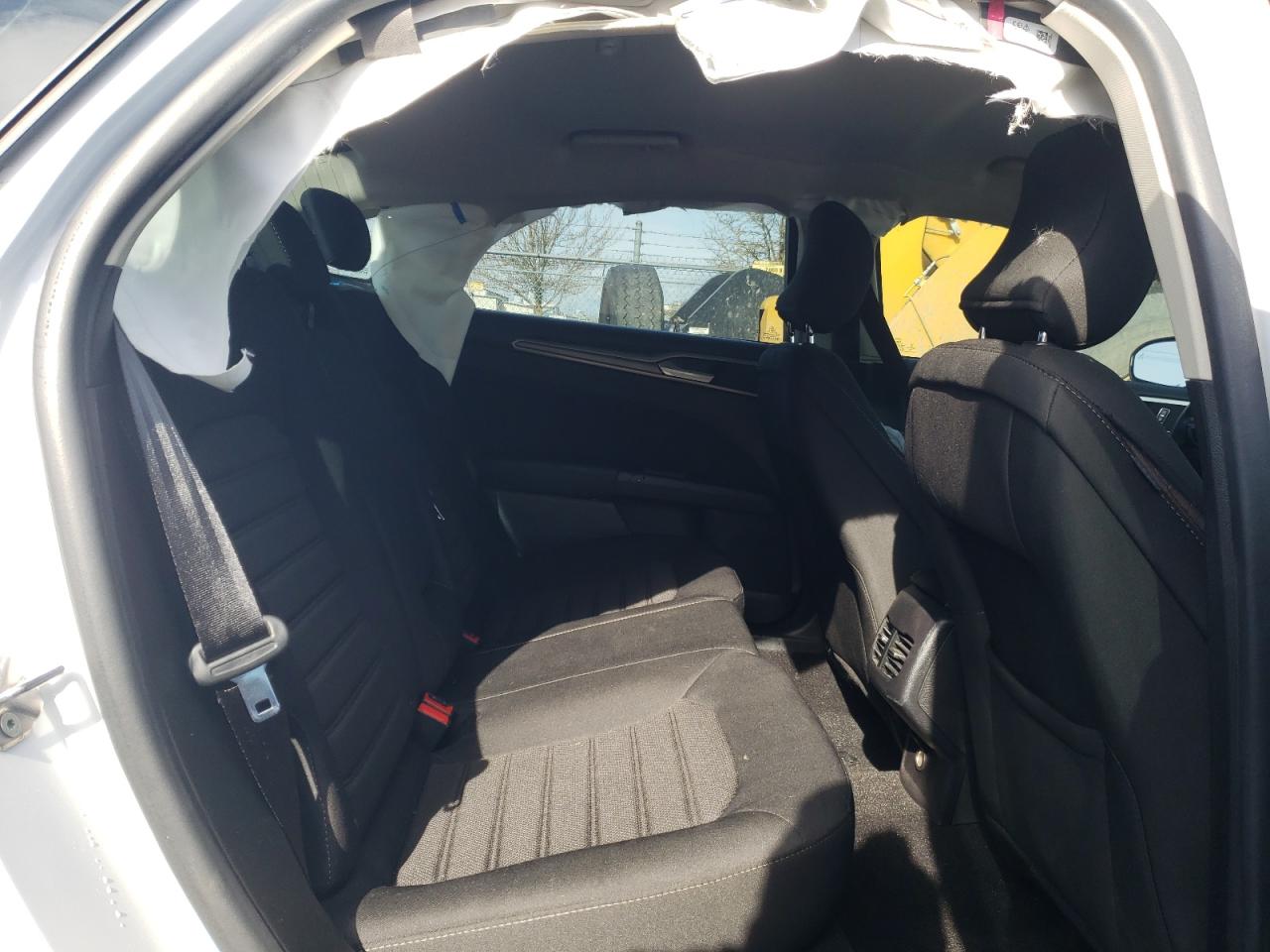Photo 6 from auction – 2019 FORD FUSION SE with VIN 3FA6P0HD2KR238955