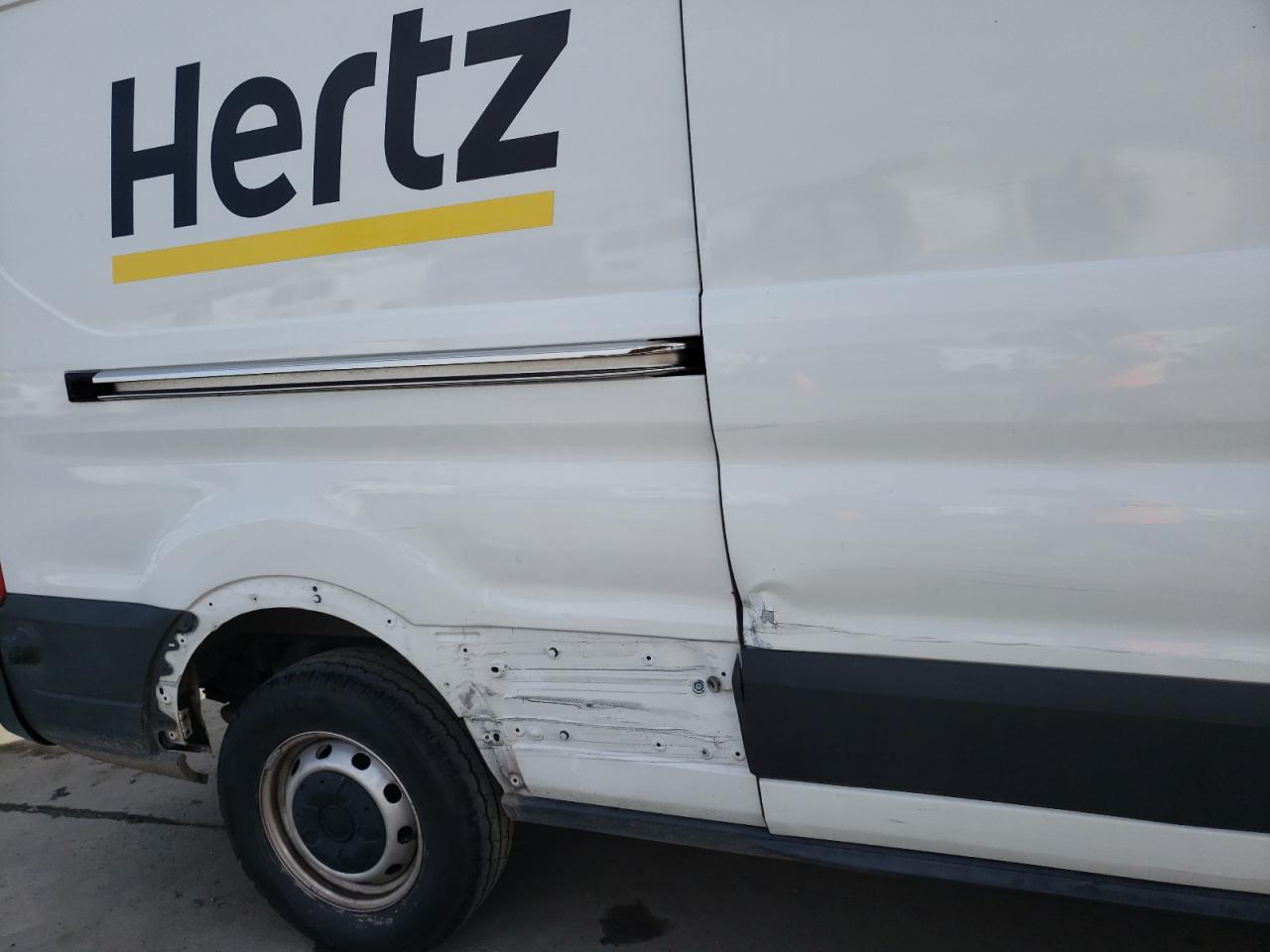 Photo 9 from auction – 2019 FORD TRANSIT T- with VIN 1FTYR2CM4KKB83574