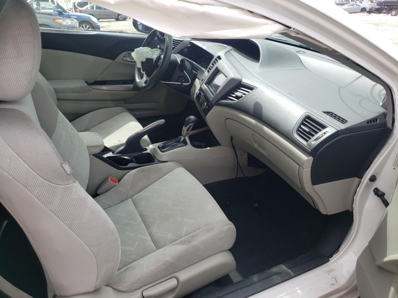 Photo 5 from auction – 2012 HONDA CIVIC LX with VIN 2HGFG3B58CH537331