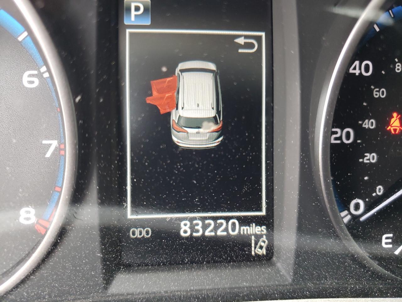 Photo 8 from auction – 2017 TOYOTA RAV4 LE with VIN 2T3ZFREV3HW402102
