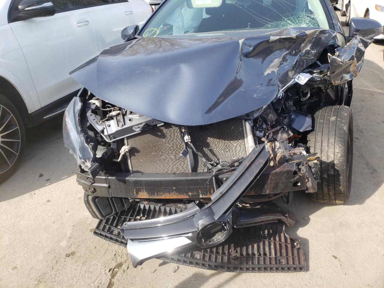 Photo 9 from auction – 2018 TOYOTA COROLLA L with VIN 2T1BURHE3JC982003