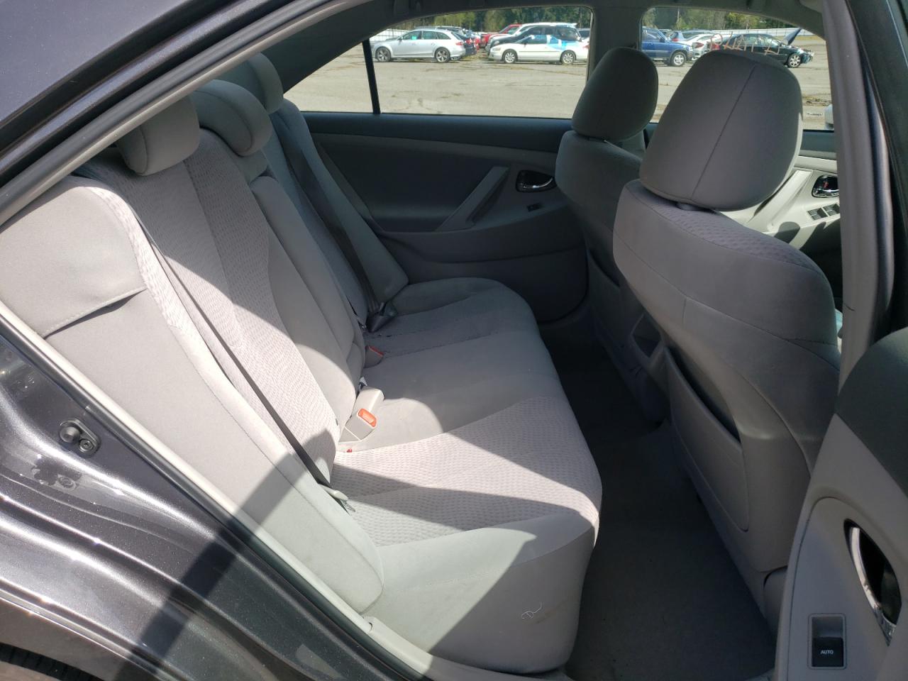 Photo 6 from auction – 2011 TOYOTA CAMRY BASE with VIN 4T4BF3EK1BR209201
