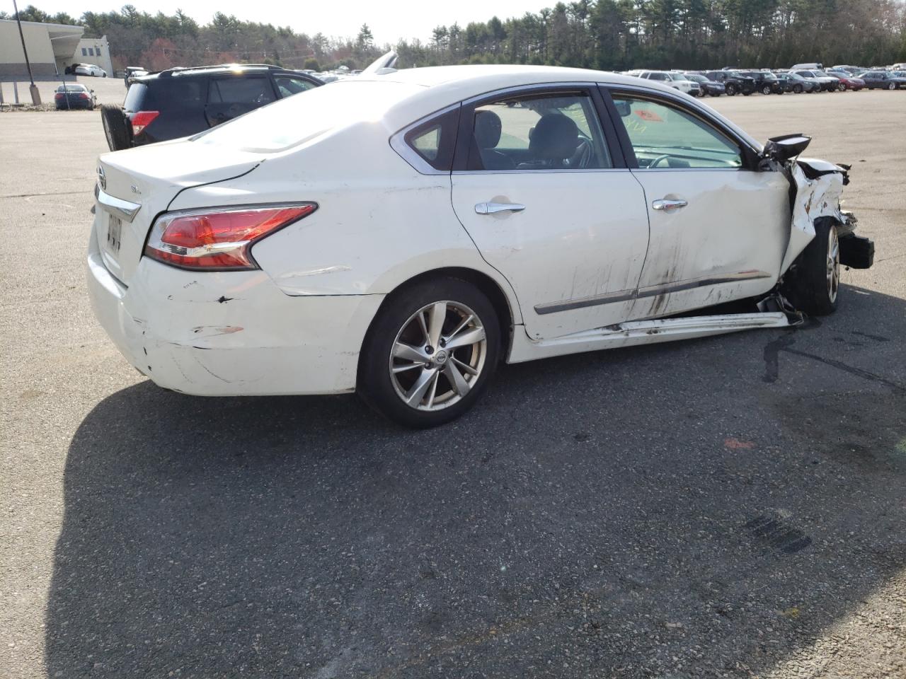 Photo 4 from auction – 2015 NISSAN ALTIMA 2.5 with VIN 1N4AL3AP0FC156397