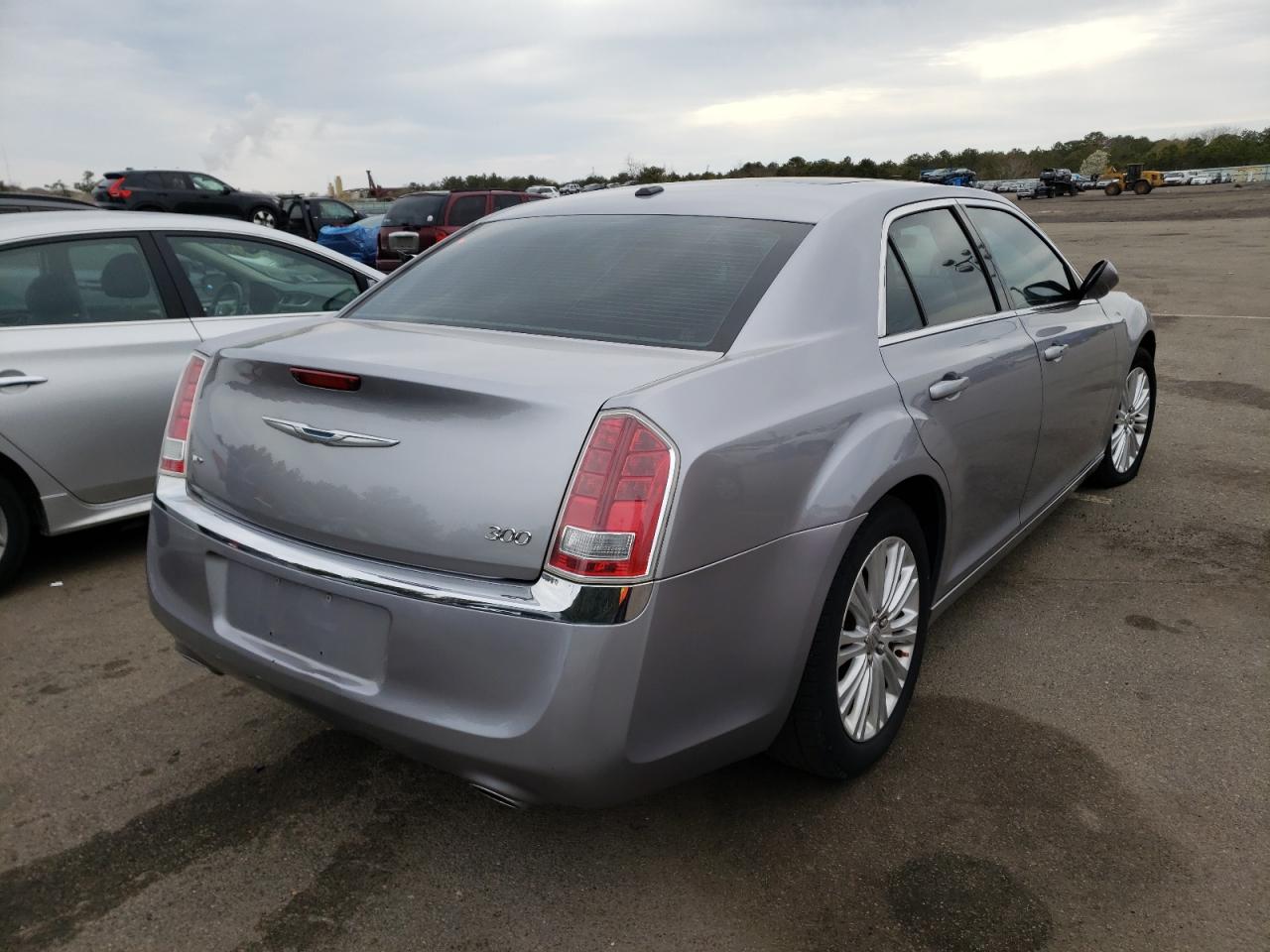 Photo 4 from auction – 2013 CHRYSLER 300 with VIN 2C3CCARGXDH708529