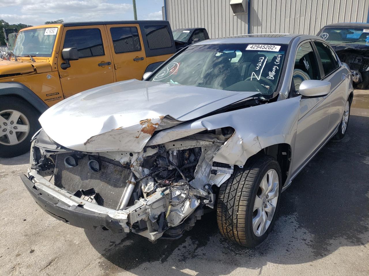 Photo 2 from auction – 2010 HONDA ACCORD with VIN 1HGCP2F75AA014823