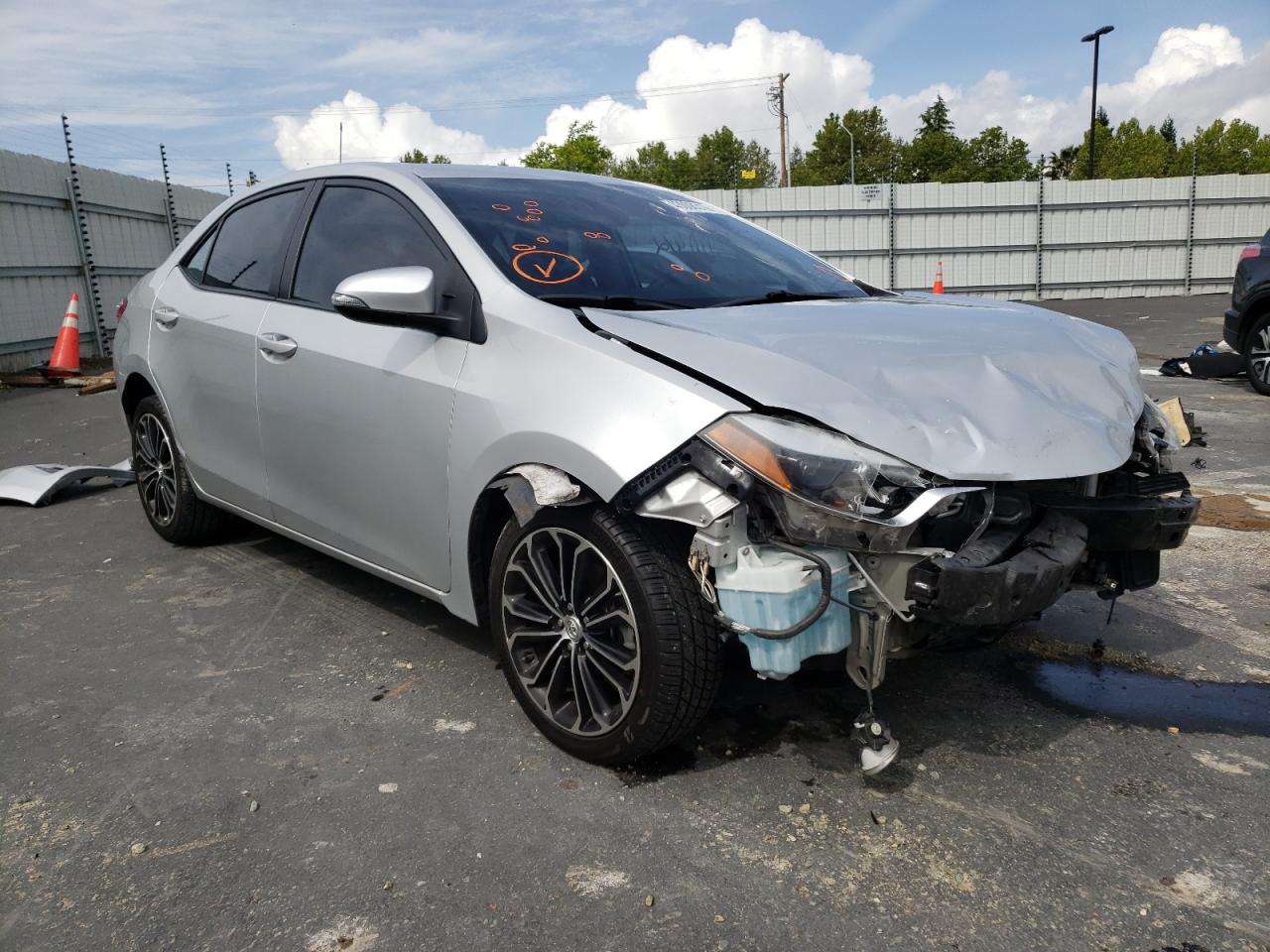 TOYOTA COROLLA L 2016 with VIN 5YFBURHE2GP375874 - Photo from auction