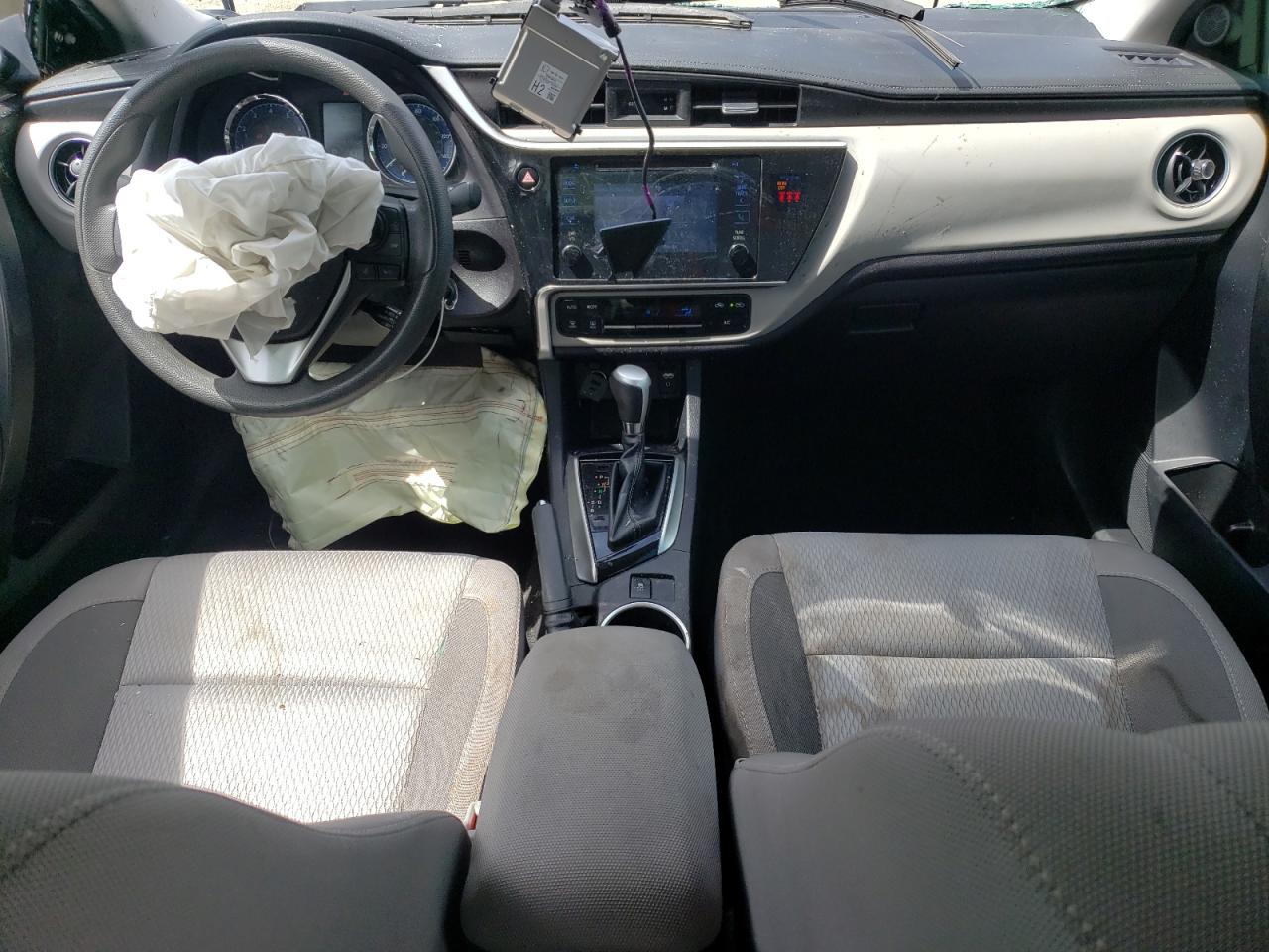 Photo 9 from auction – 2018 TOYOTA COROLLA L with VIN 2T1BURHE8JC027360