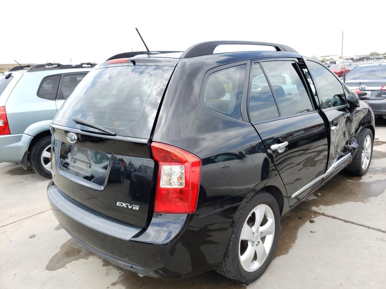 Photo 4 from auction – 2009 KIA RONDO LX with VIN KNAFG526097278970