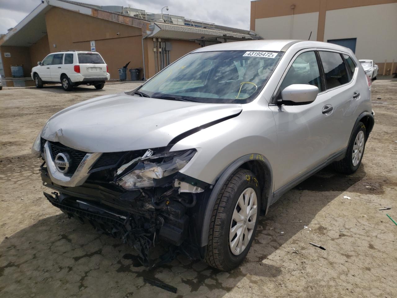 Photo 2 from auction – 2016 NISSAN ROGUE S with VIN KNMAT2MT1GP705127