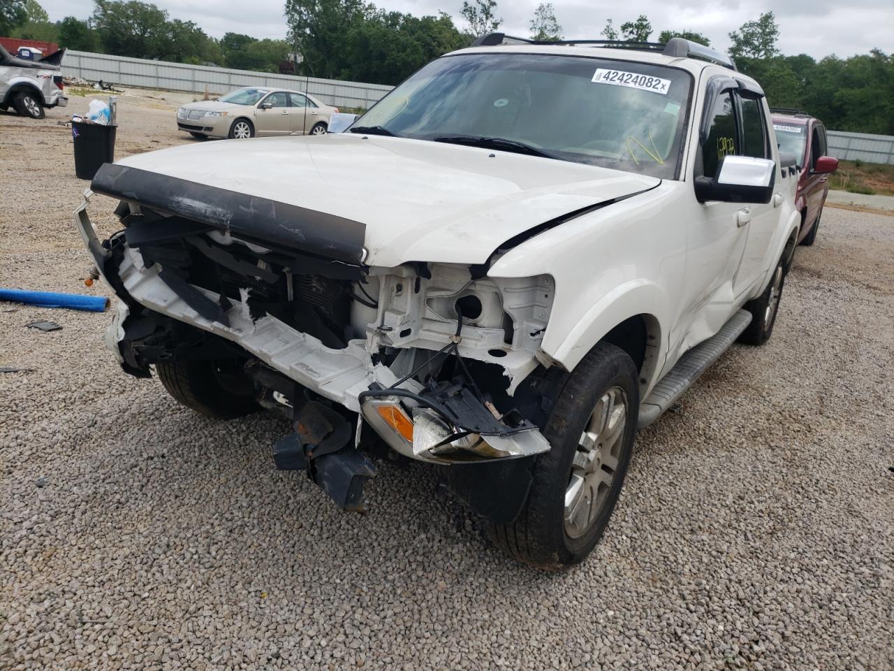 Photo 2 from auction – 2008 FORD EXPLORER S with VIN 1FMEU33E48UA48166