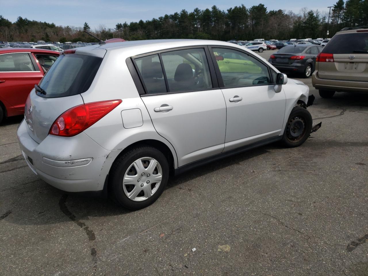 Photo 4 from auction – 2010 NISSAN VERSA S with VIN 3N1BC1CP5AL373167