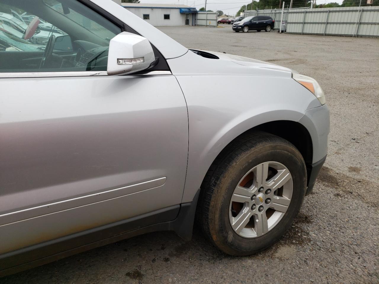 Photo 9 from auction – 2011 CHEVROLET TRAVERSE L with VIN 1GNKRGED3BJ388347