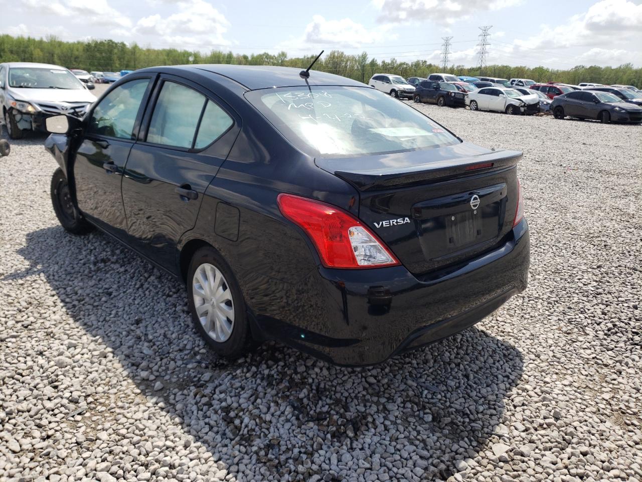 Photo 3 from auction – 2017 NISSAN VERSA S with VIN 3N1CN7AP4HL886103