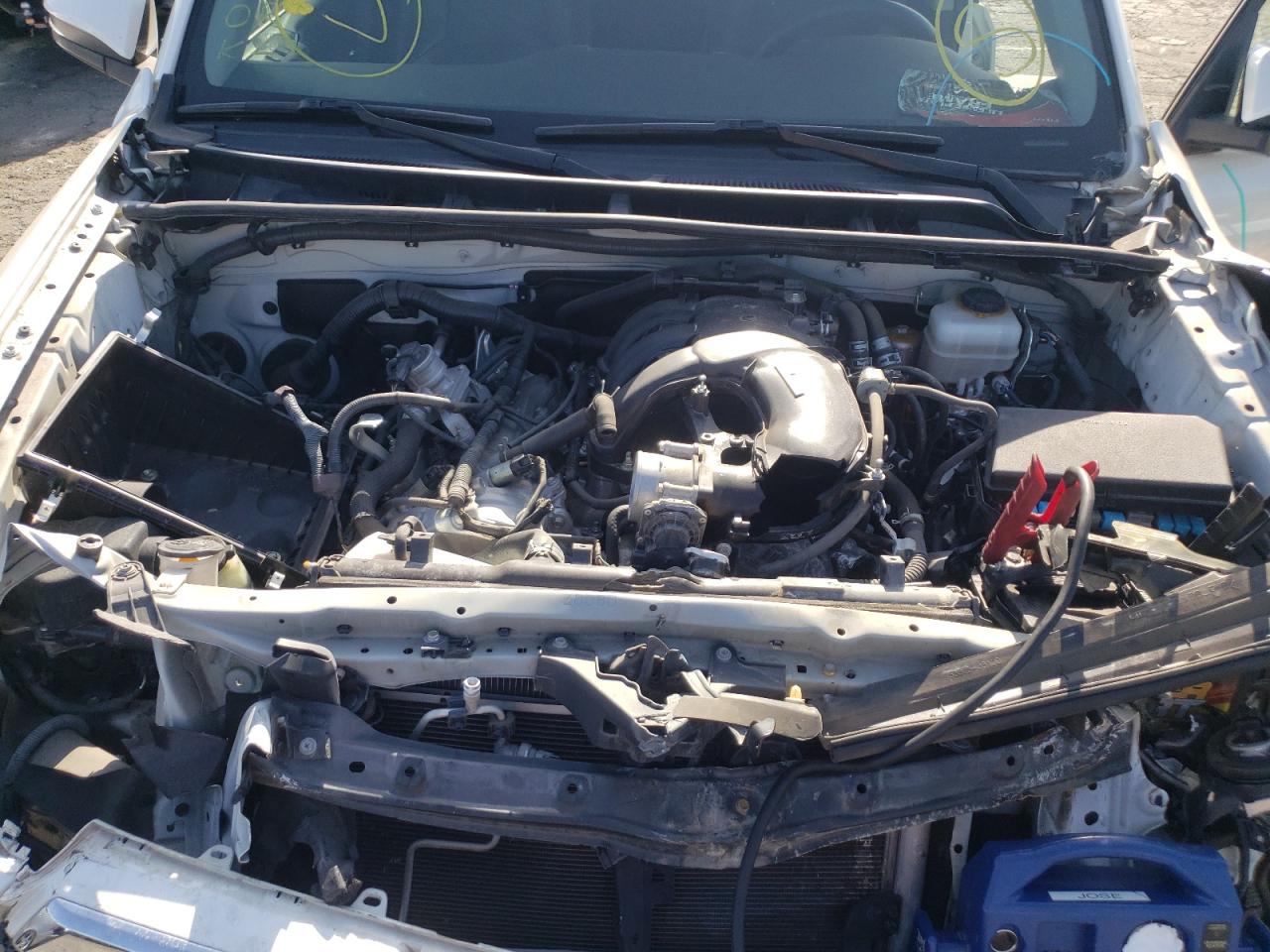 Photo 7 from auction – 2015 TOYOTA 4RUNNER SR with VIN JTEBU5JR7F5265691