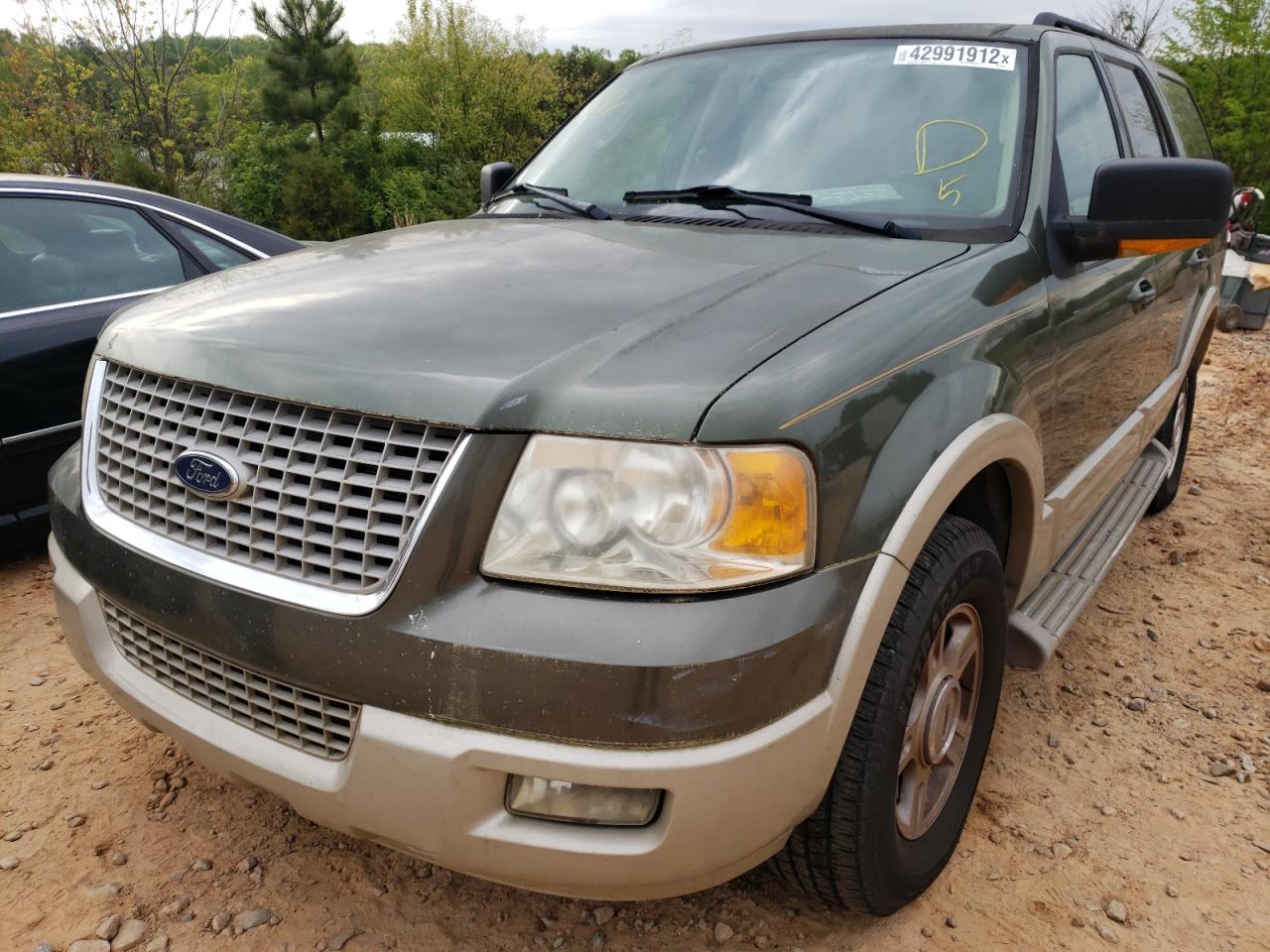 Photo 2 from auction – 2005 FORD EXPEDITION with VIN 1FMPU17535LA48281
