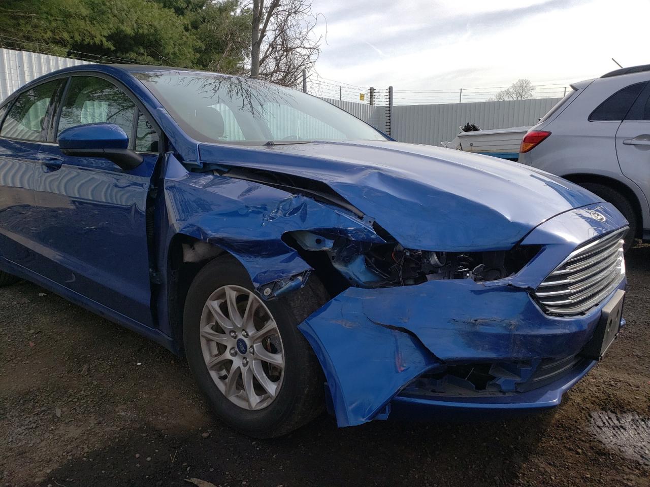 Photo 9 from auction – 2017 FORD FUSION S with VIN 3FA6P0G71HR280392