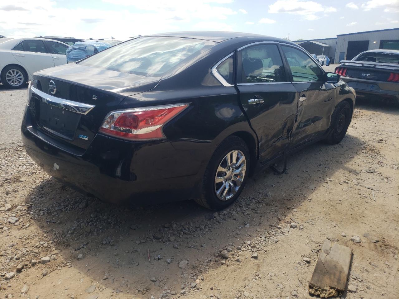 Photo 4 from auction – 2014 NISSAN ALTIMA 2.5 with VIN 1N4AL3AP6EN390126