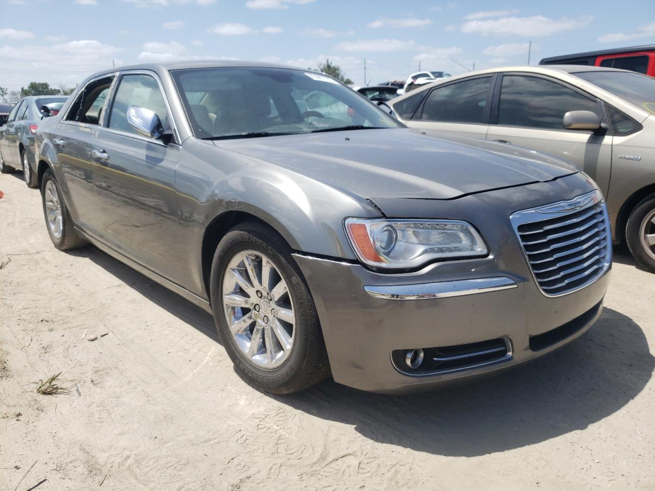 CHRYSLER 300C 2012 with VIN 2C3CCAETXCH242571 - Photo from auction