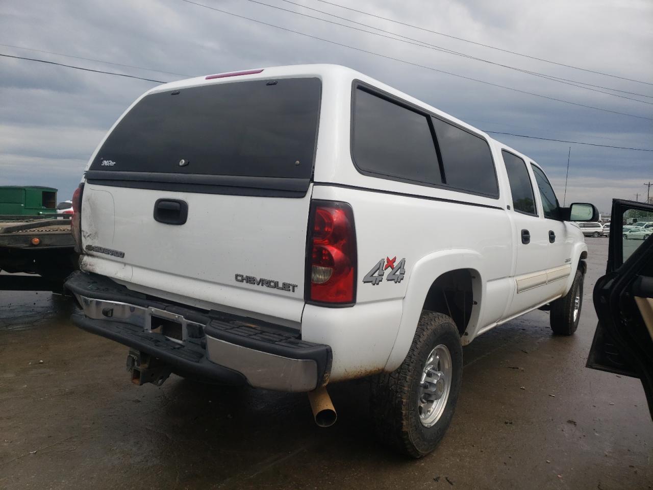 Photo 4 from auction – 2005 CHEVROLET SILVERADO with VIN 1GCHK23U95F875878