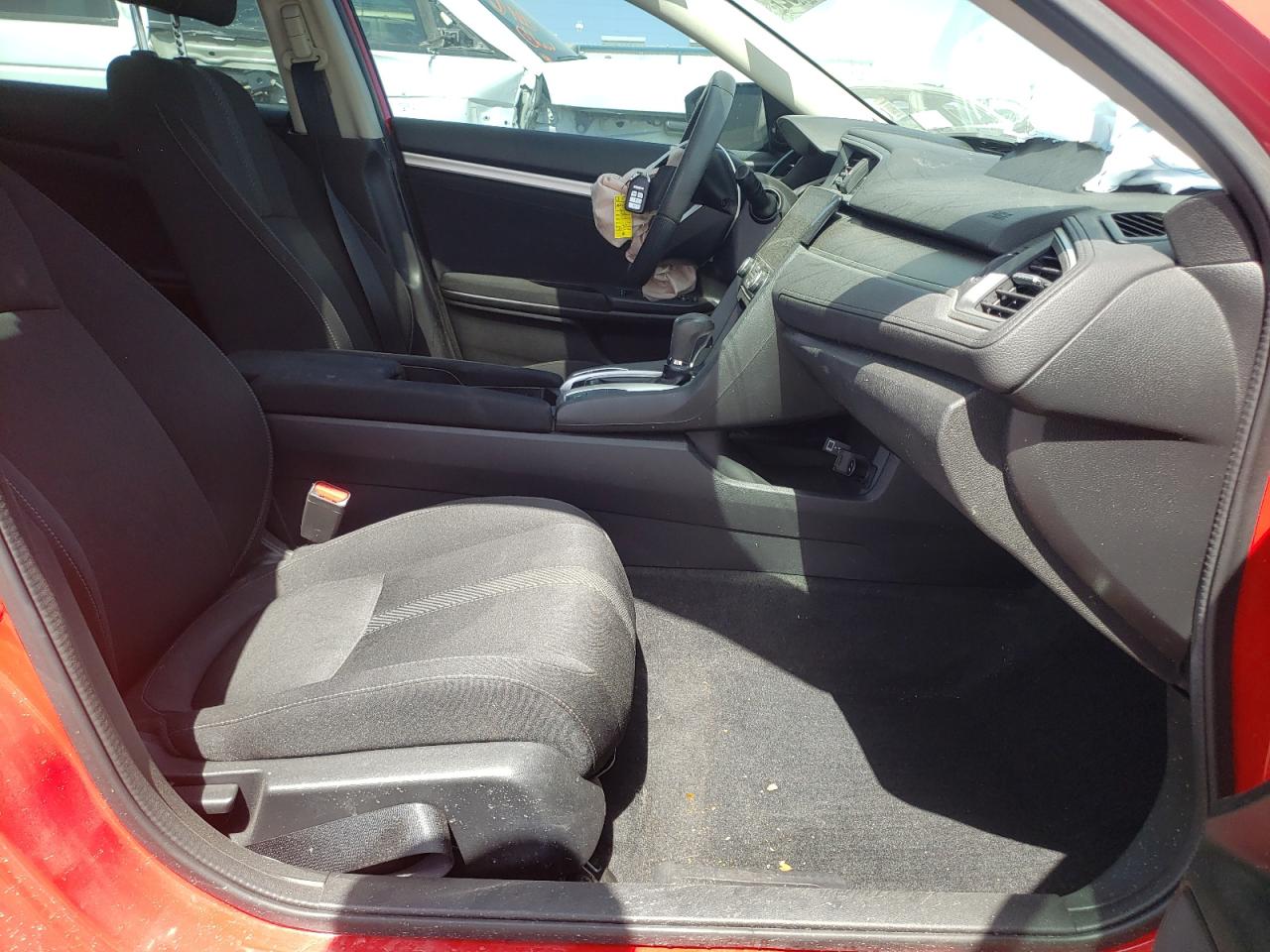Photo 5 from auction – 2017 HONDA CIVIC EX with VIN 2HGFC1F3XHH632070
