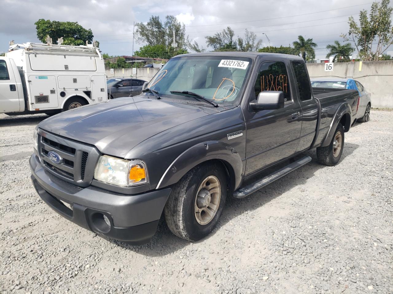 Foto 2 de la subasta – 2011 FORD RANGER SUP con VIN 1FTKR4EE6BPA62930