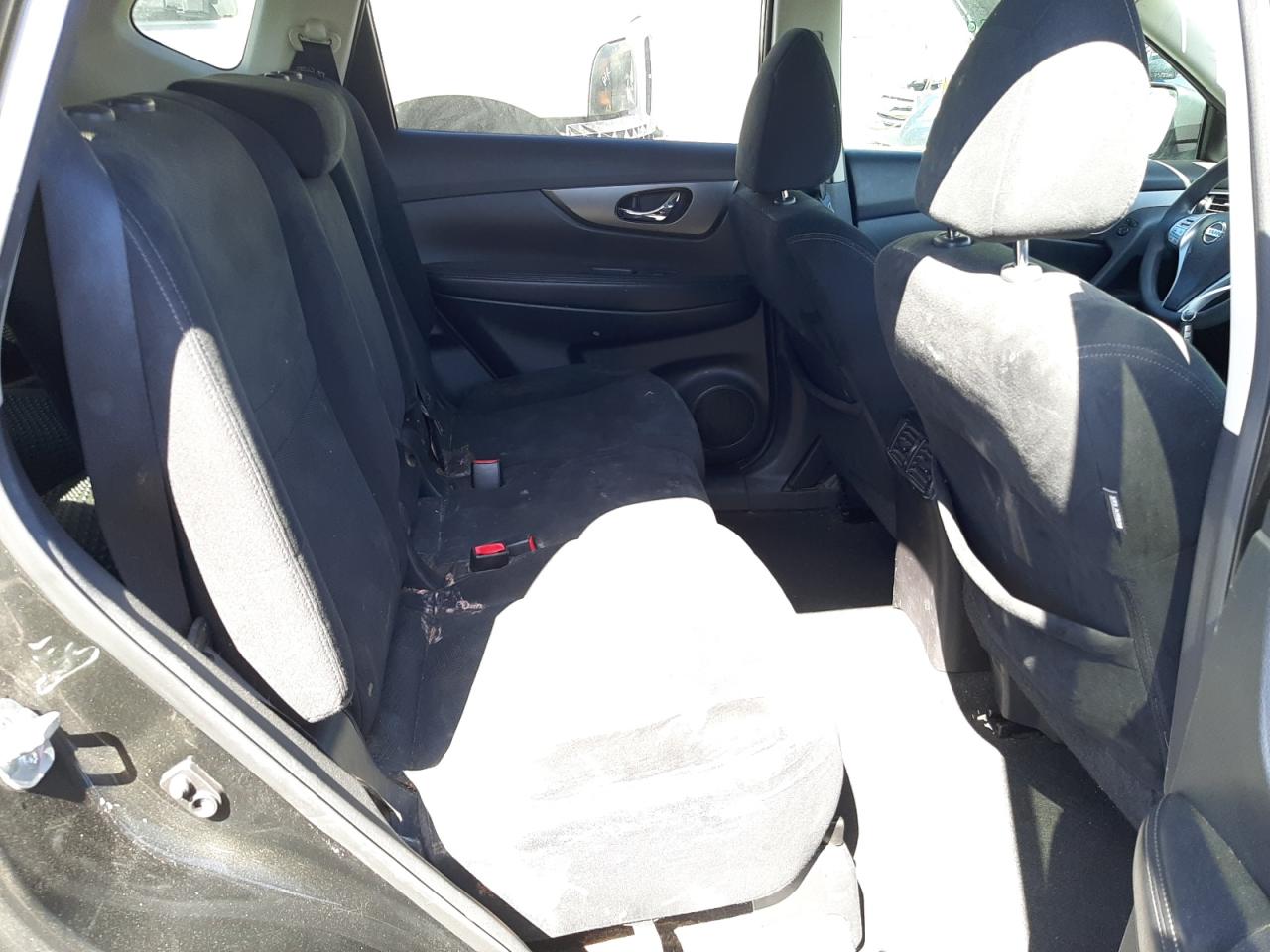 Photo 6 from auction – 2015 NISSAN ROGUE S with VIN 5N1AT2ML7FC855499