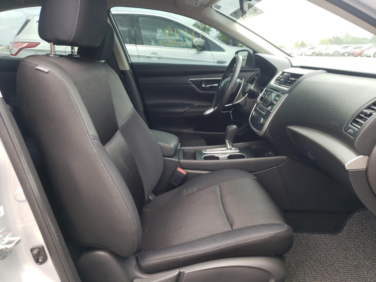 Photo 5 from auction – 2017 NISSAN ALTIMA 2.5 with VIN 1N4AL3AP0HN322151