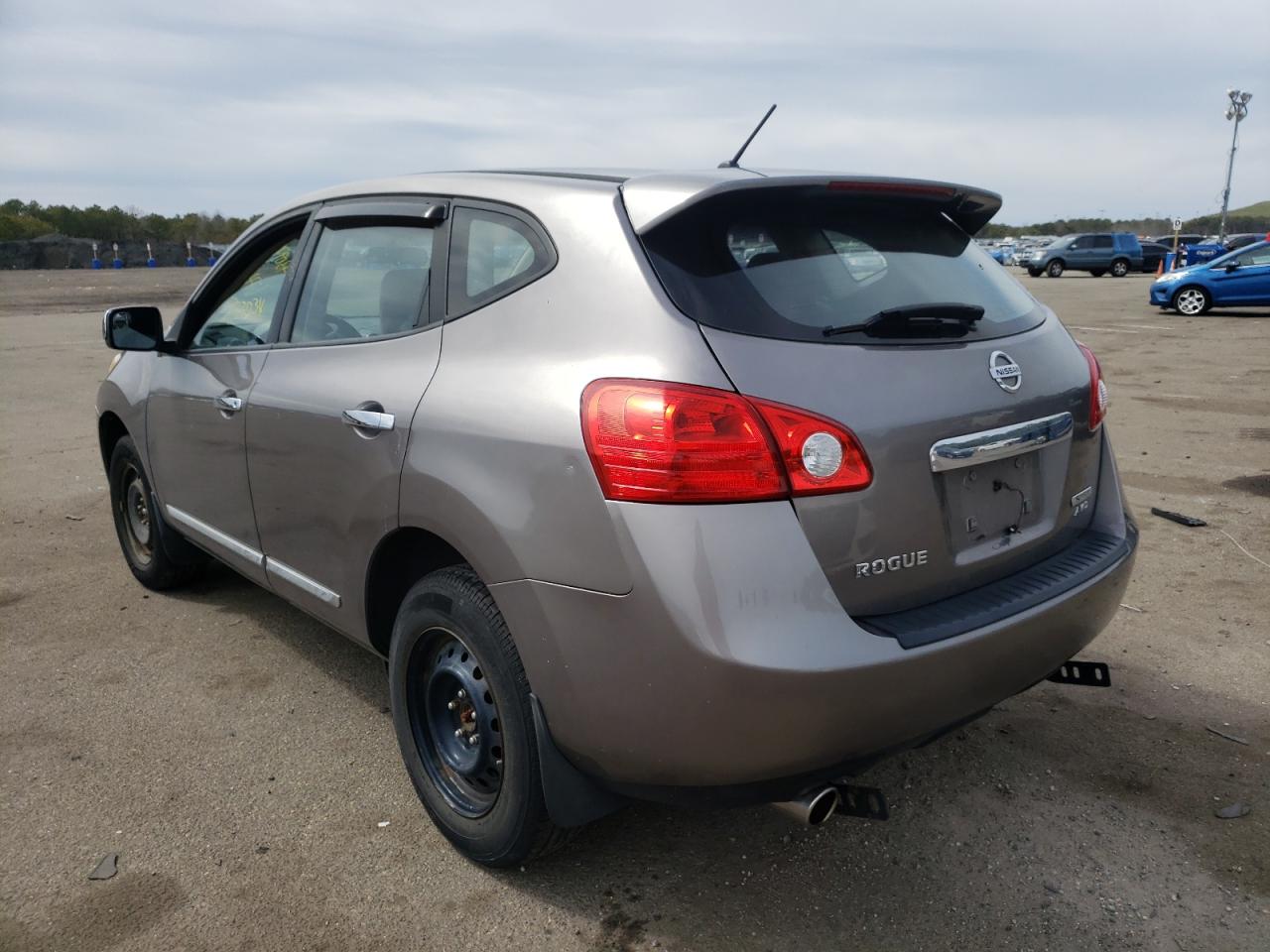 Photo 3 from auction – 2011 NISSAN ROGUE S with VIN JN8AS5MV2BW677640