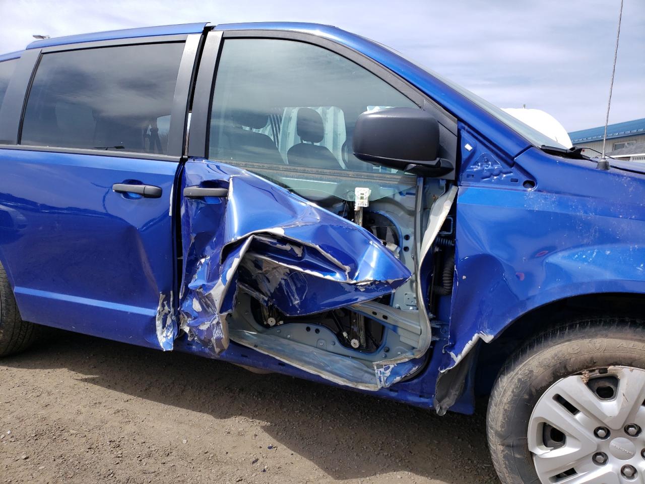 Photo 9 from auction – 2019 DODGE GRAND CARA with VIN 2C4RDGBGXKR582583