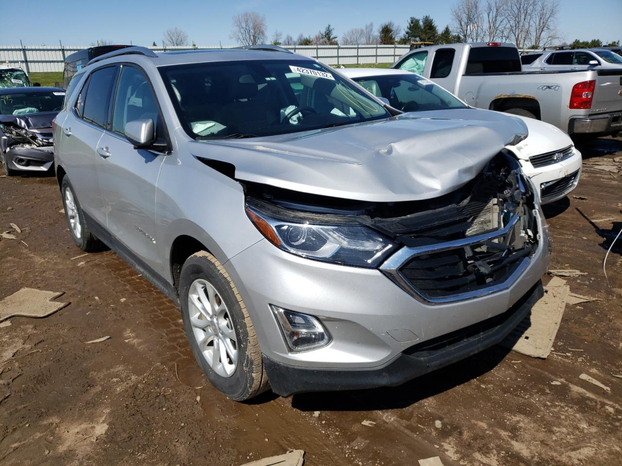 CHEVROLET EQUINOX LT 2018 with VIN 2GNAXSEV1J6351712 - Photo from auction