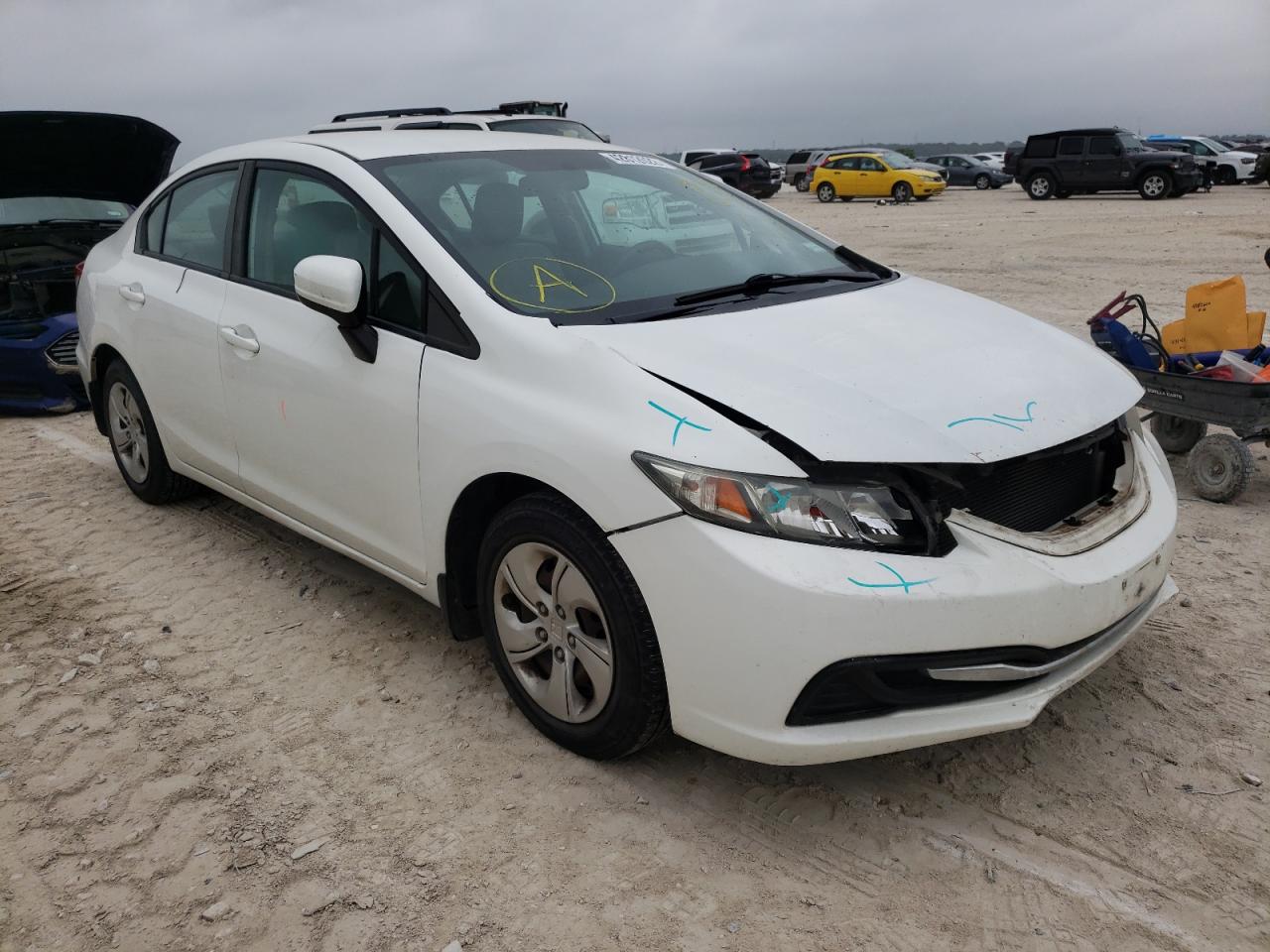 HONDA CIVIC LX 2014 with VIN 19XFB2E5XEE028407 - Photo from auction