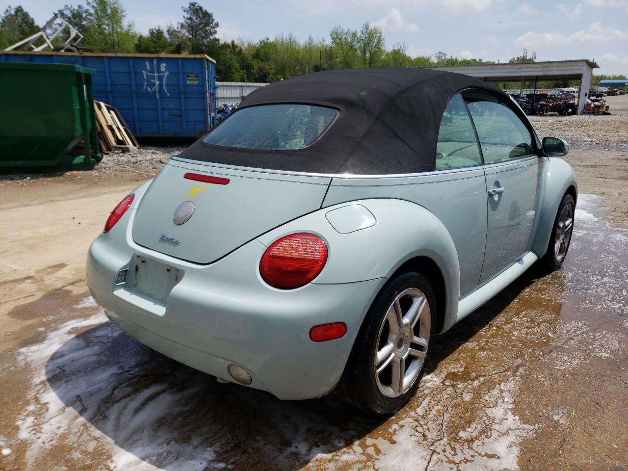 Photo 4 from auction – 2004 VOLKSWAGEN NEW BEETLE with VIN 3VWCD31Y54M338355