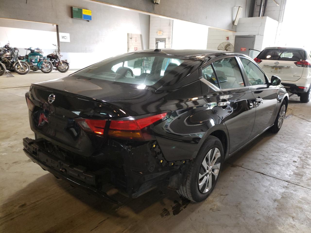 Photo 4 from auction – 2020 NISSAN ALTIMA S with VIN 1N4BL4BV2LC236352