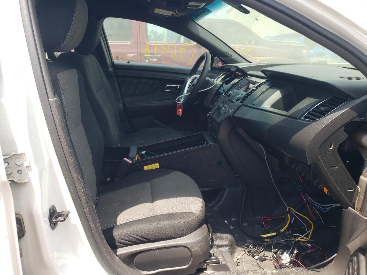 Photo 5 from auction – 2015 FORD TAURUS POL with VIN 1FAHP2MKXFG105169