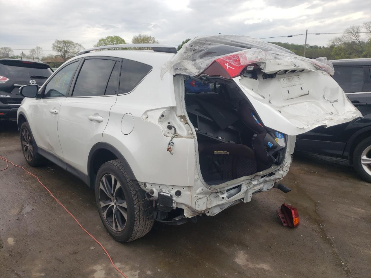 Photo 3 from auction – 2015 TOYOTA RAV4 LIMIT with VIN 2T3YFREV6FW209225