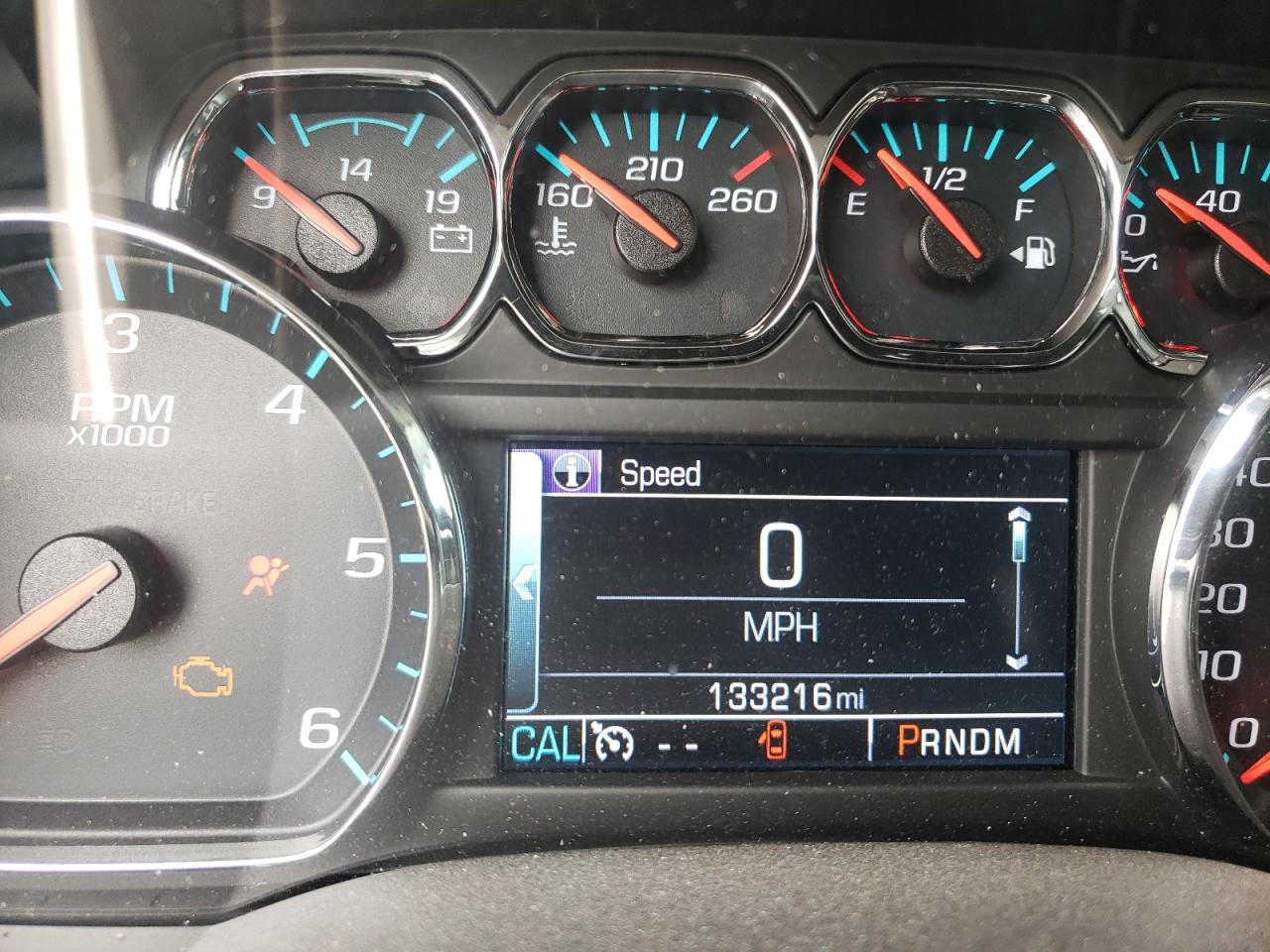 Photo 8 from auction – 2015 CHEVROLET SILVERADO with VIN 3GCUKREH1FG285519