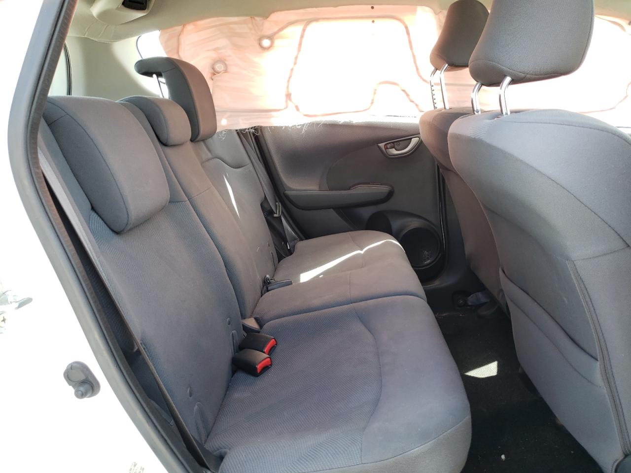 Photo 6 from auction – 2013 HONDA FIT with VIN JHMGE8H35DC078659
