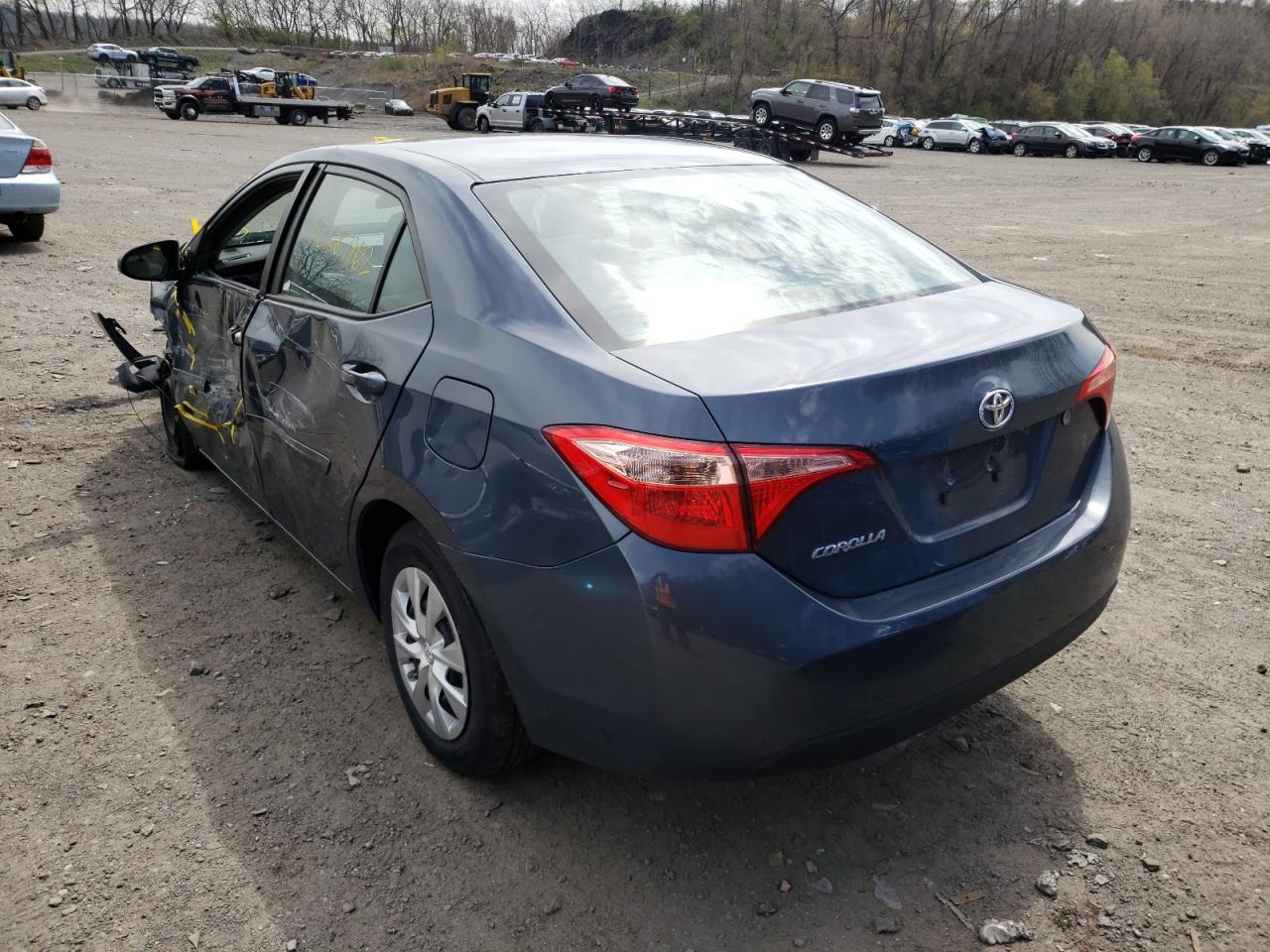 Photo 3 from auction – 2017 TOYOTA COROLLA L with VIN 2T1BURHE2HC775998