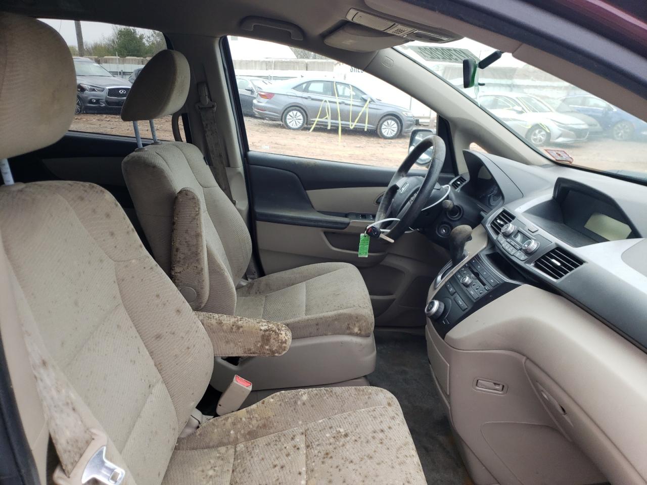 Photo 5 from auction – 2012 HONDA ODYSSEY LX with VIN 5FNRL5H25CB132792