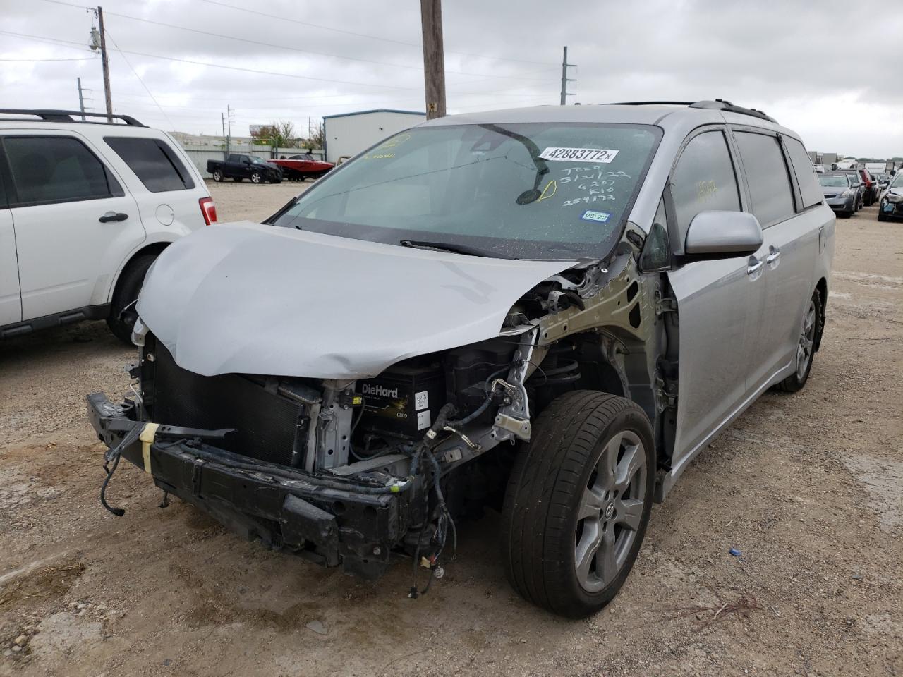 Photo 2 from auction – 2018 TOYOTA SIENNA SE with VIN 5TDXZ3DCXJS903040