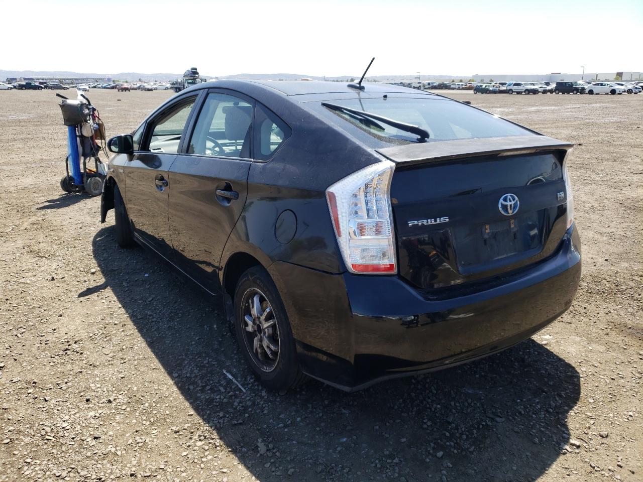 Photo 3 from auction – 2010 TOYOTA PRIUS with VIN JTDKN3DU5A1015078