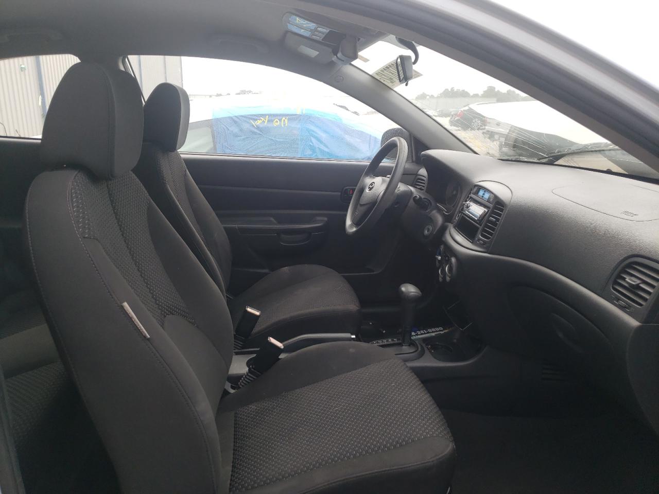 Photo 5 from auction – 2010 HYUNDAI ACCENT BLU with VIN KMHCM3AC5AU172199