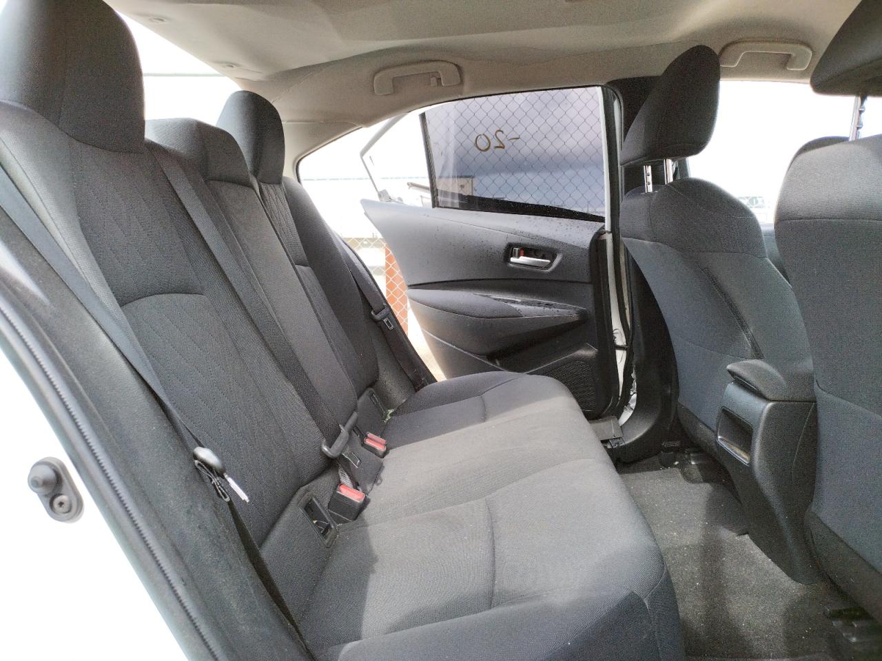 Photo 6 from auction – 2020 TOYOTA COROLLA LE with VIN JTDEPRAE1LJ051683
