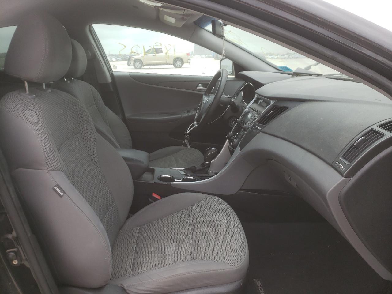 Photo 5 from auction – 2011 HYUNDAI SONATA GLS with VIN 5NPEB4AC8BH076166